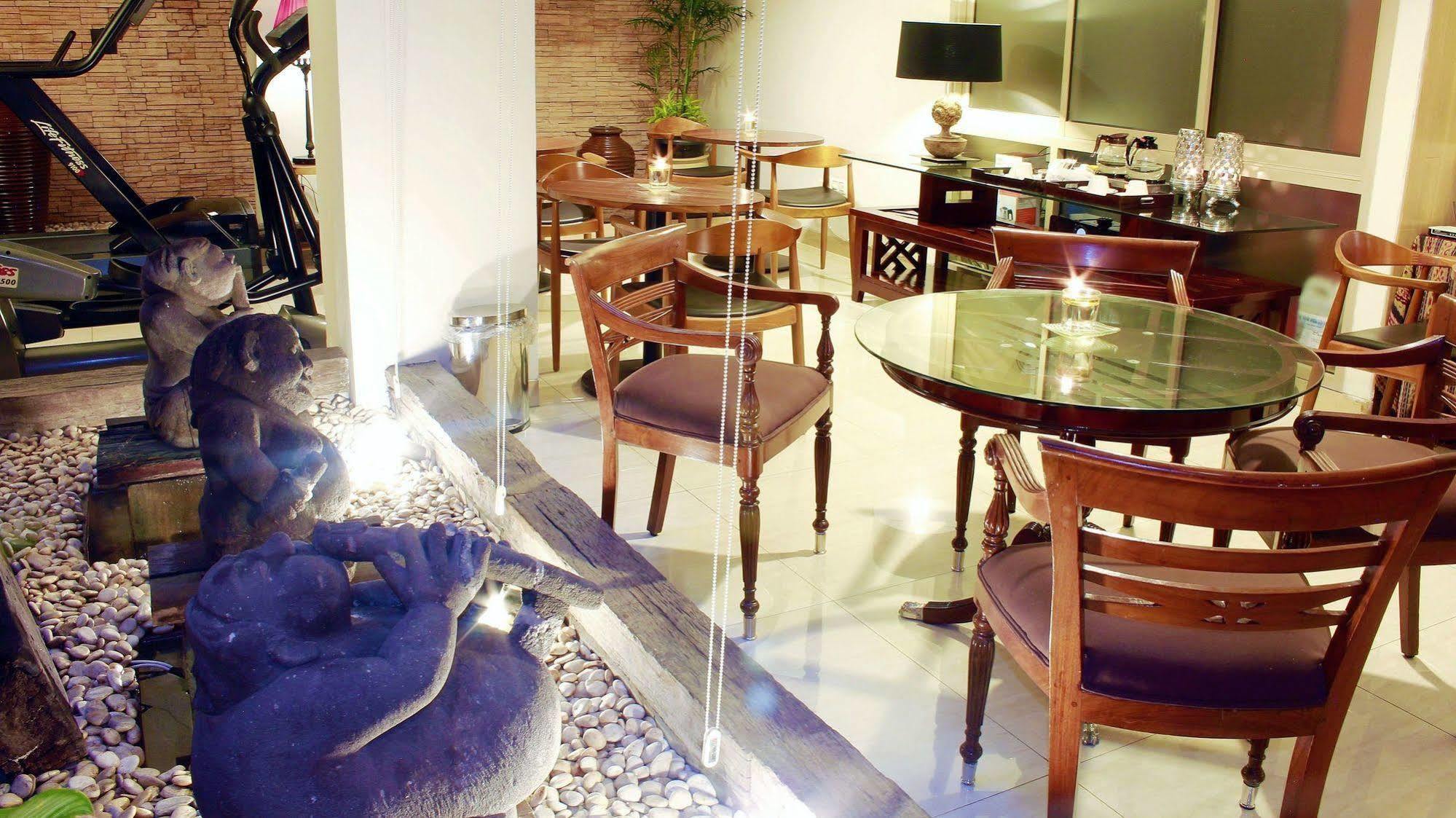 W Home Cikatomas Τζακάρτα Εξωτερικό φωτογραφία